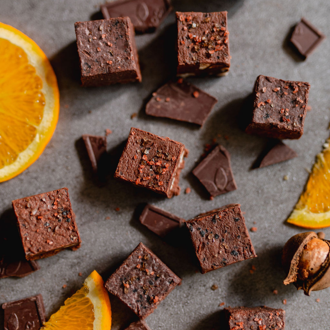 image Sunset Dark Chocolate Coconut Vegan Fudge With Macadamia Nuts (4-piece box) - Farm to Fudge Maui